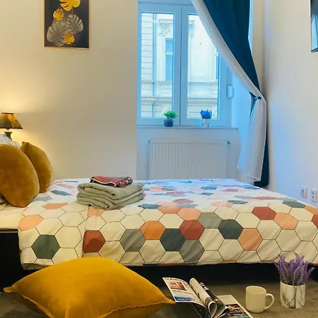 Golden Sun Of Buda Fisherman S Bastion *