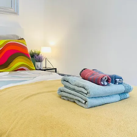 Golden Sun Of Buda Fisherman S Bastion Daire