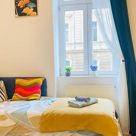 Golden Sun Of Buda Fisherman S Bastion *