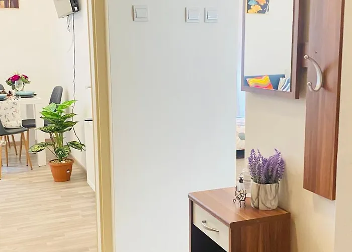 Golden Sun Of Buda Fisherman S Bastion شقة بودابست