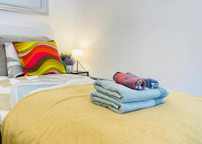 Golden Sun Of Buda Fisherman S Bastion Apartament